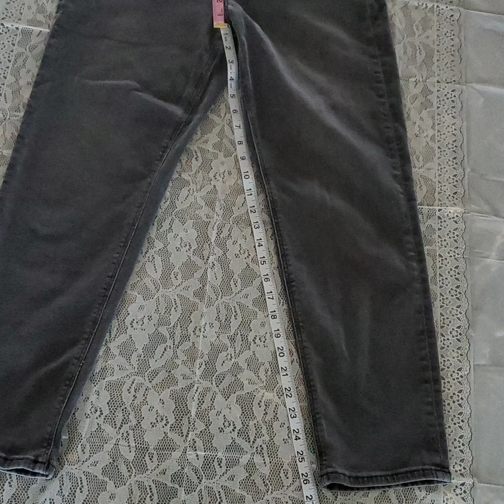 Mom Jean American Eagle ✨️ - Picture 2 of 7